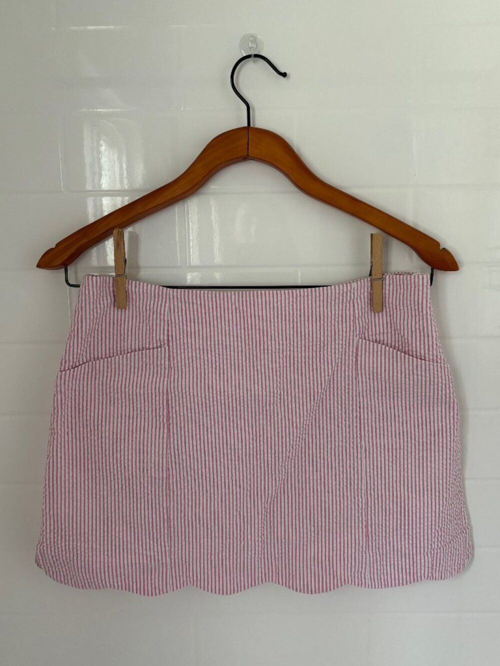 Lilly Pulitzer Pink & White Seersucker Scalloped Mini Skort - Size 4